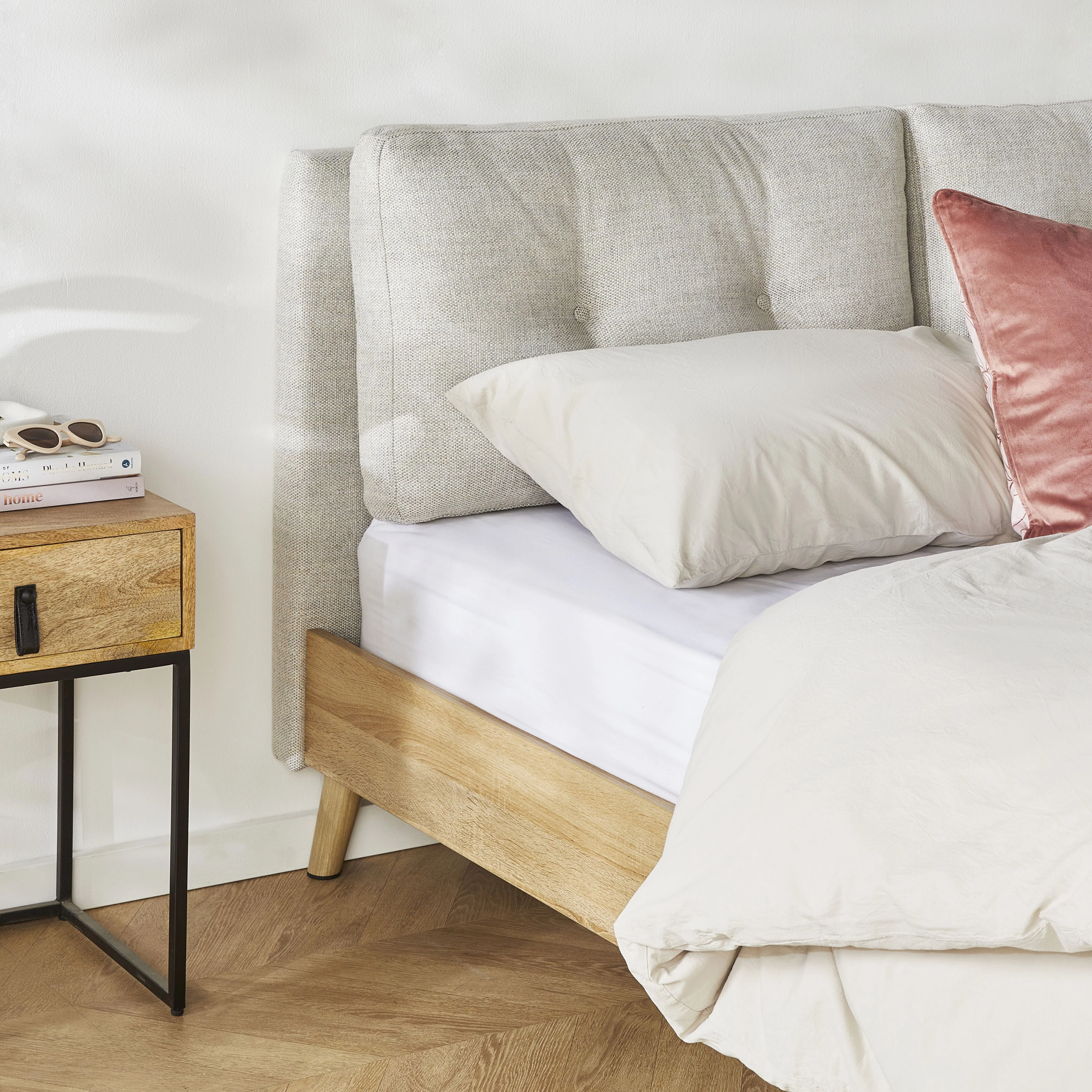 Brooklyn Queen Bed - Image 7